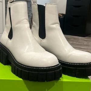 Madden Girl “Phoebe”